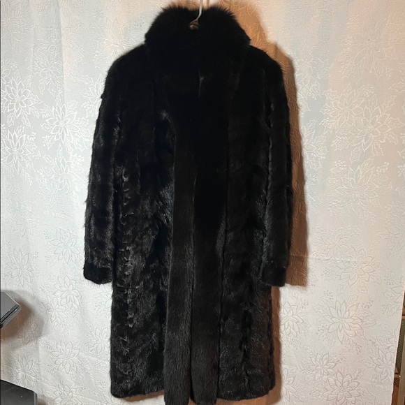 Mink coat - Picture 9 of 9